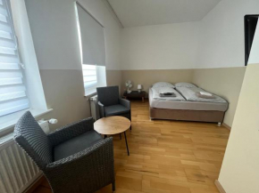 Eigenes Zimmer mit Bad-Tv-Pension